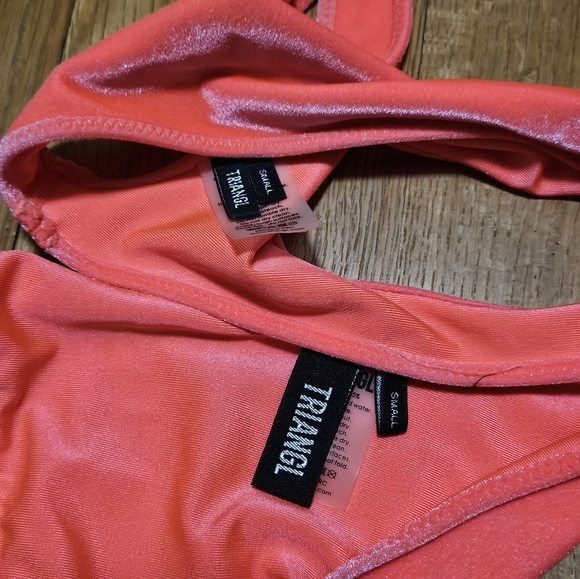 Triangl Lilla Pink Velvet Bikini Size Small - Picture 4 of 4